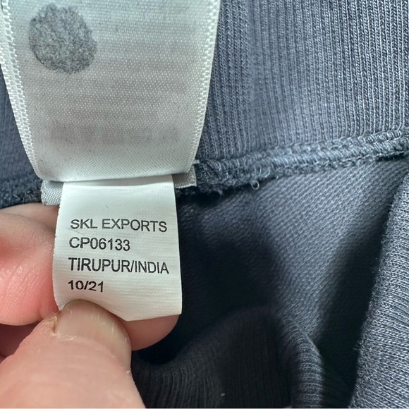 Shorts Grey Size 5T - Picture 8 of 16